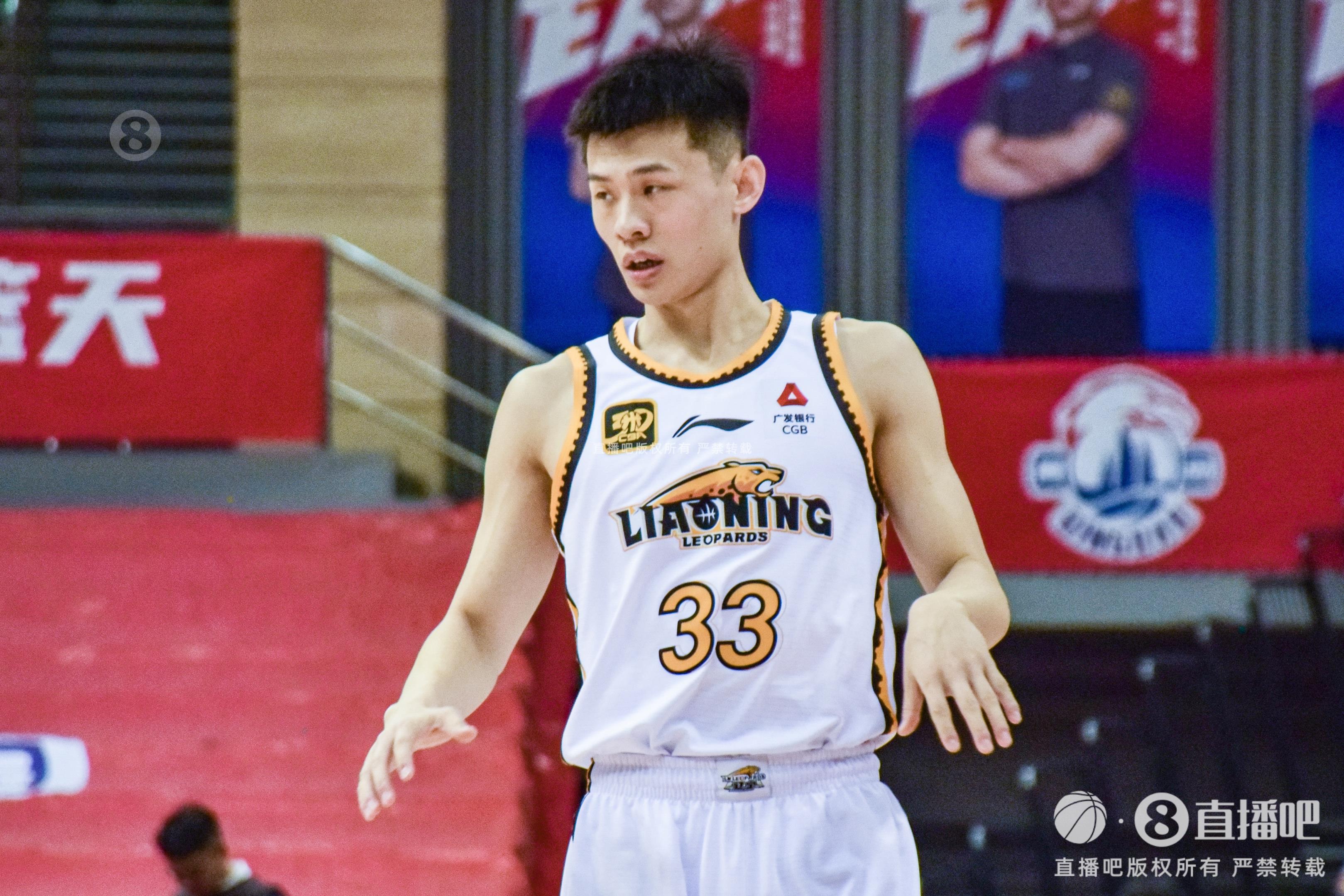 盡力了！王嵐嵚末節(jié)2記三分 全場18分鐘4中3拿到10分