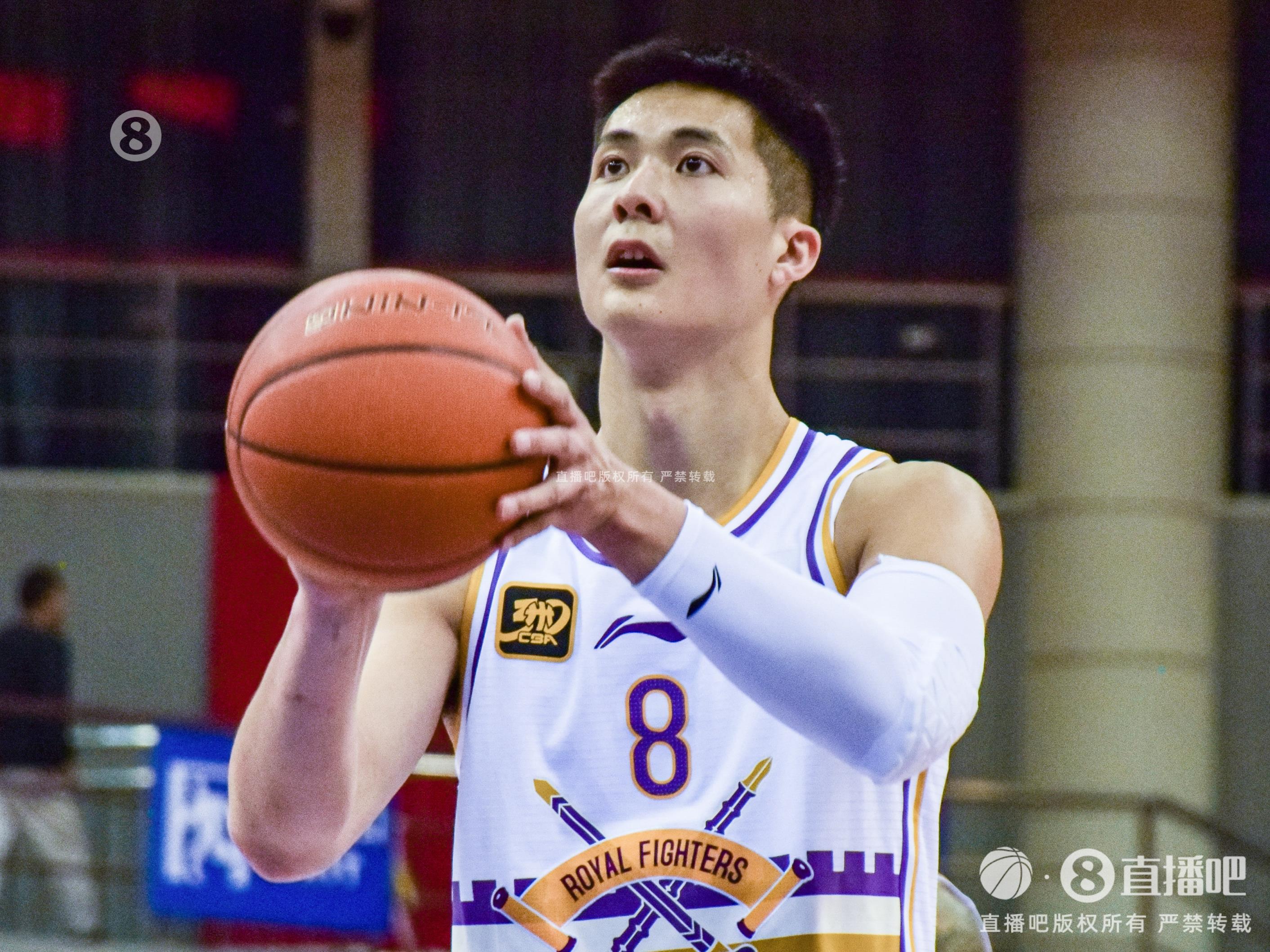 拼盡全力！朱松瑋11中9拿到22分4板6助 三分6中4